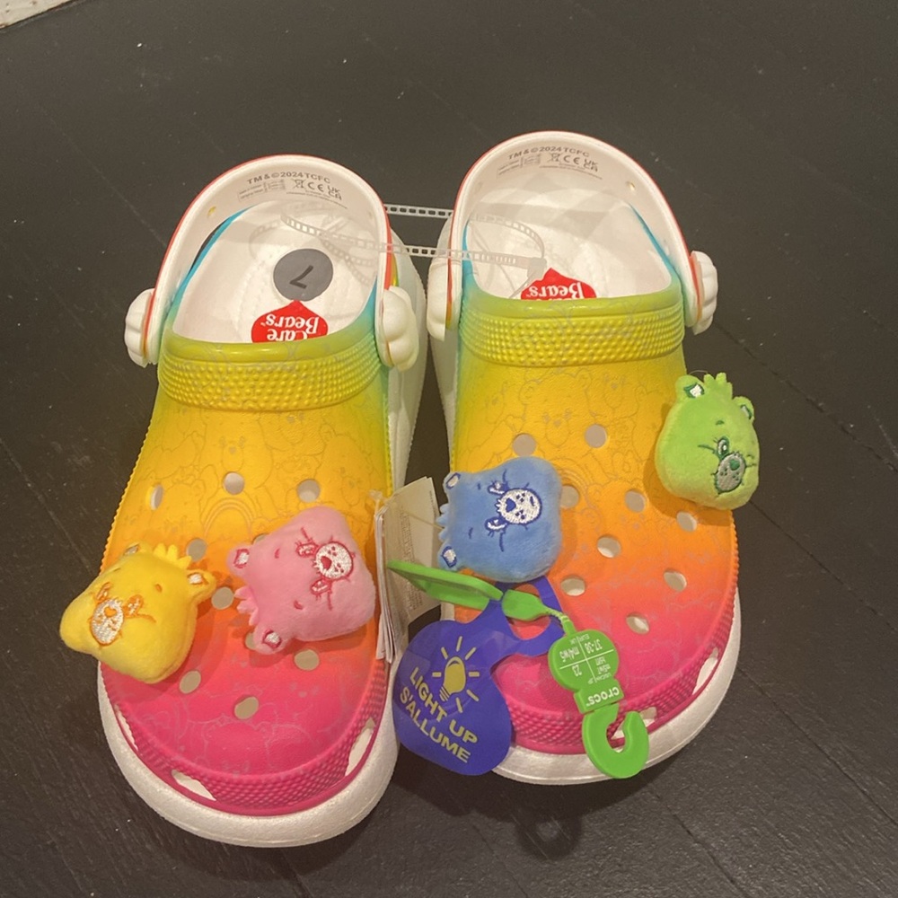 Crocs Care Bear Collab Womens Size 7 New 
Light Up New
